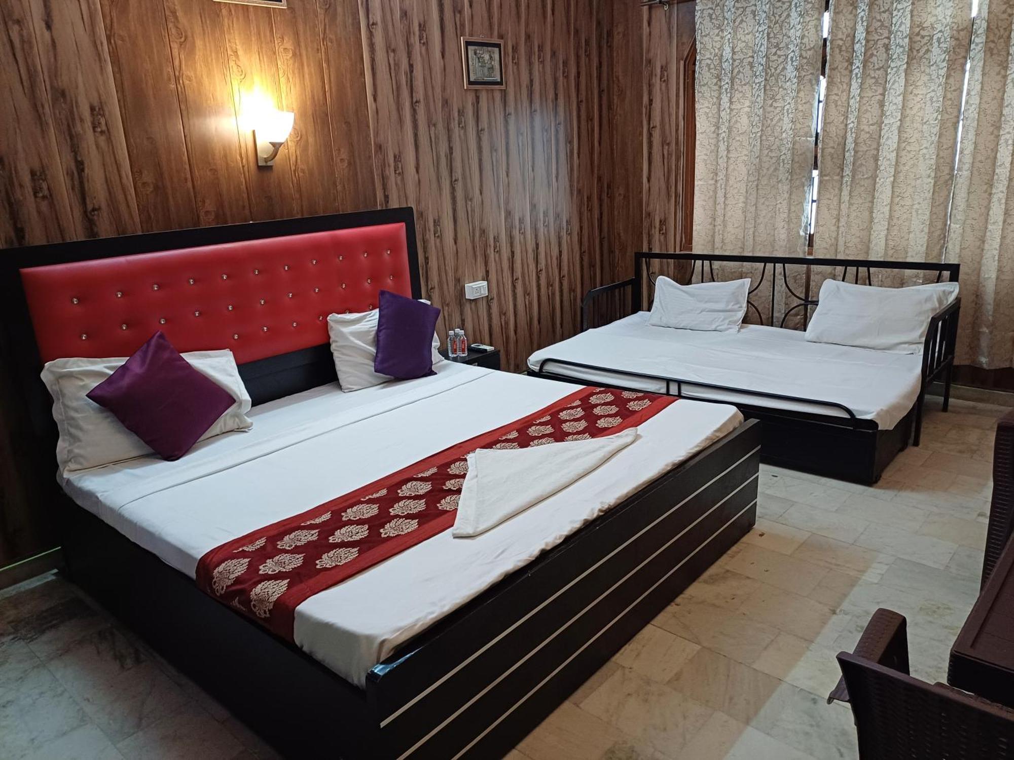 Baba Paying Guest House Varanasi Exterior photo